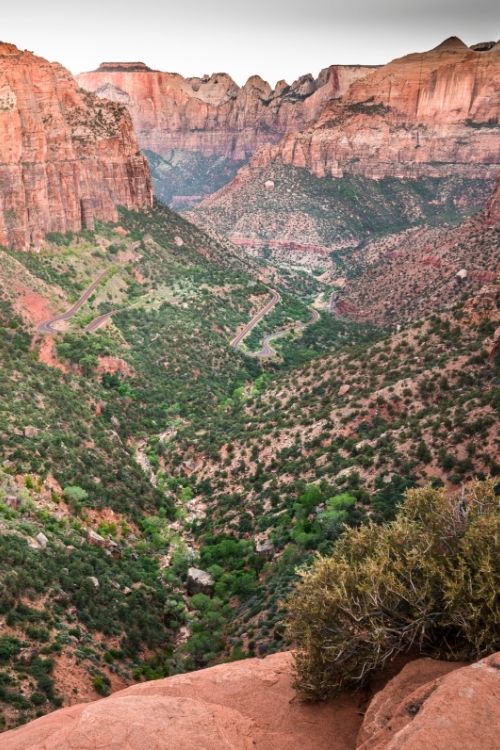 canyon overlook trail in zion national park new 02