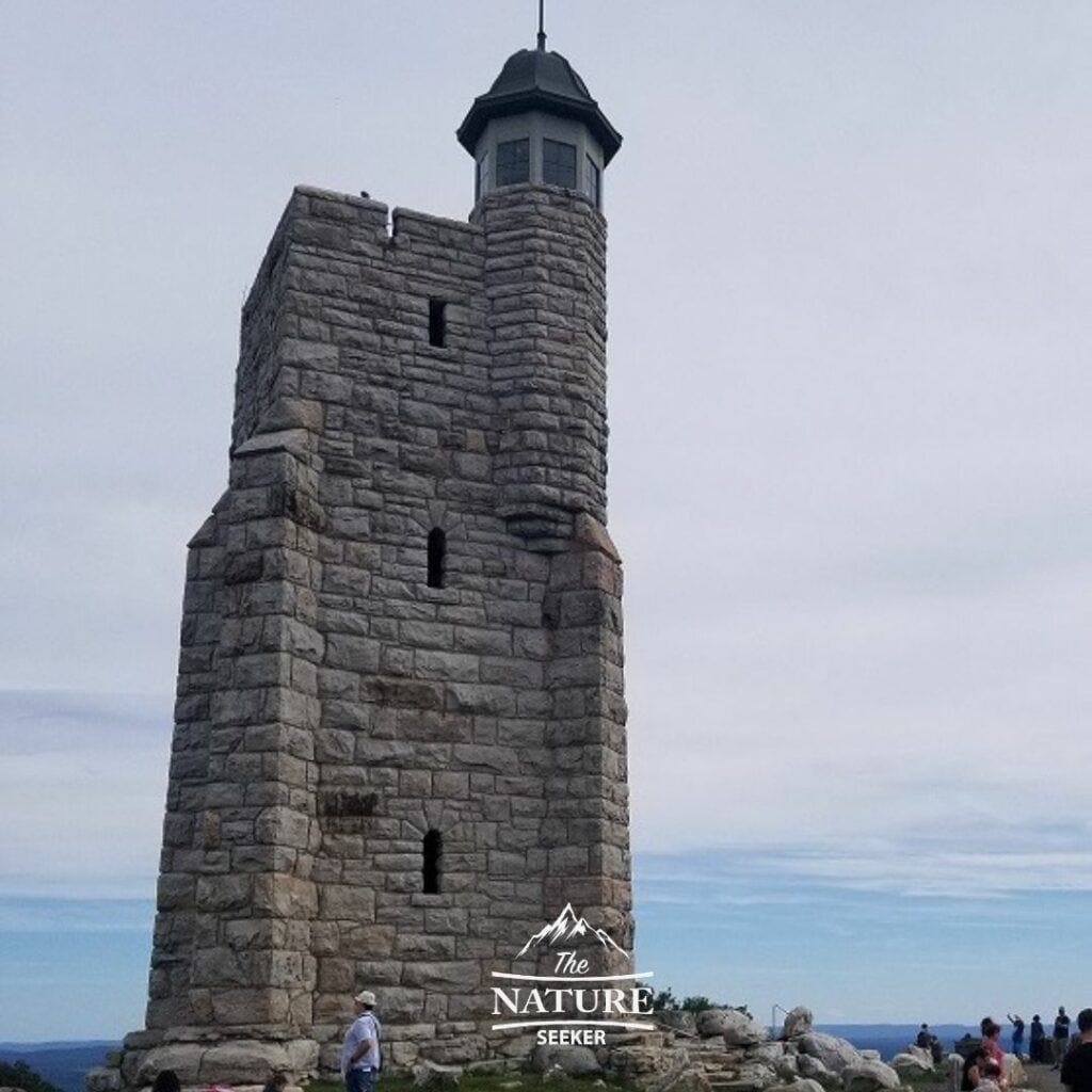 hiking to skytop tower at mohonk preserve