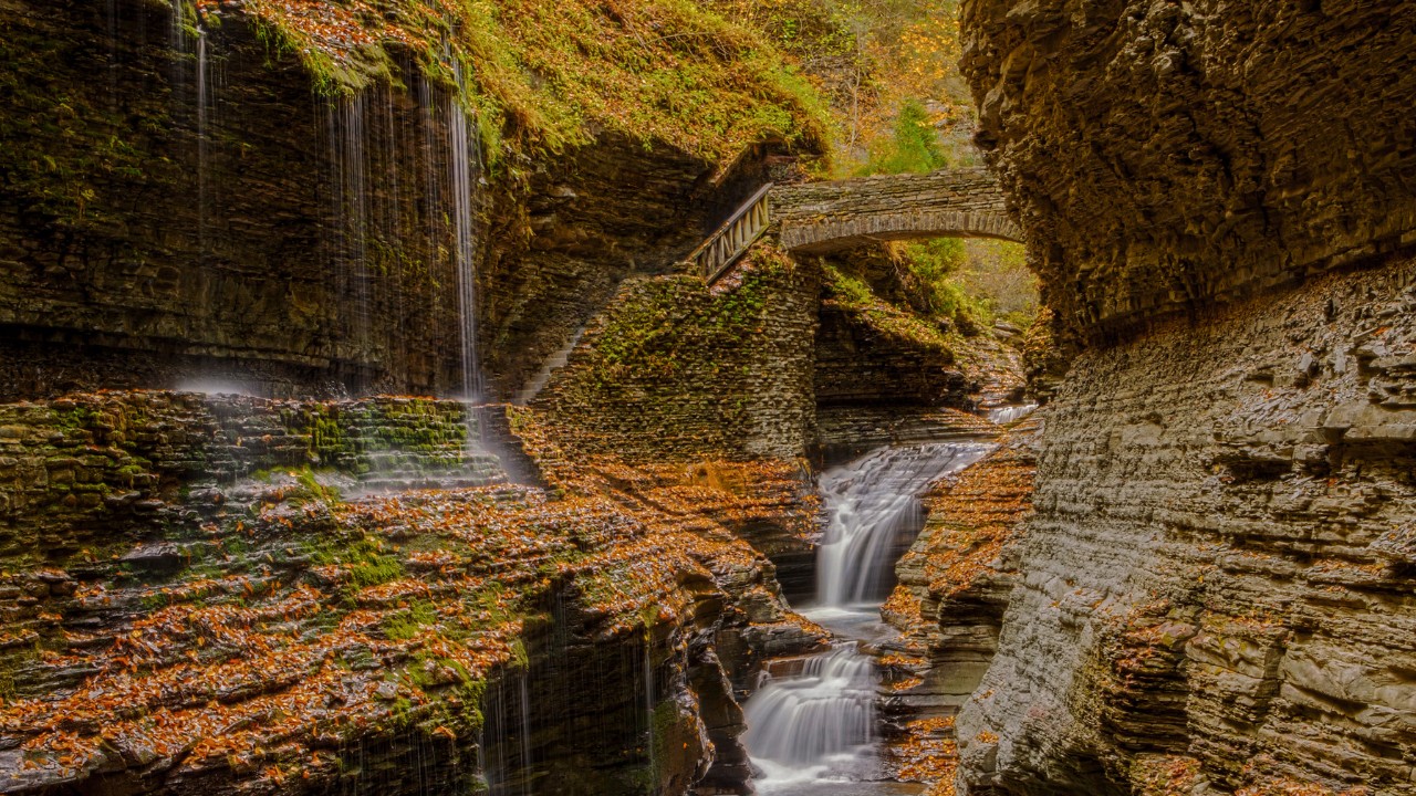 when is the best time to visit watkins glen state park new 02