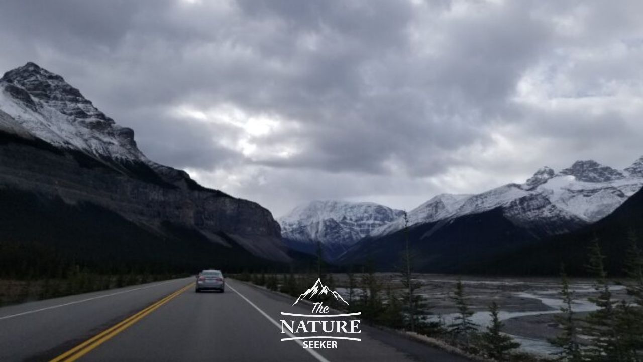 places to see on icefields parkway gems on the road 05