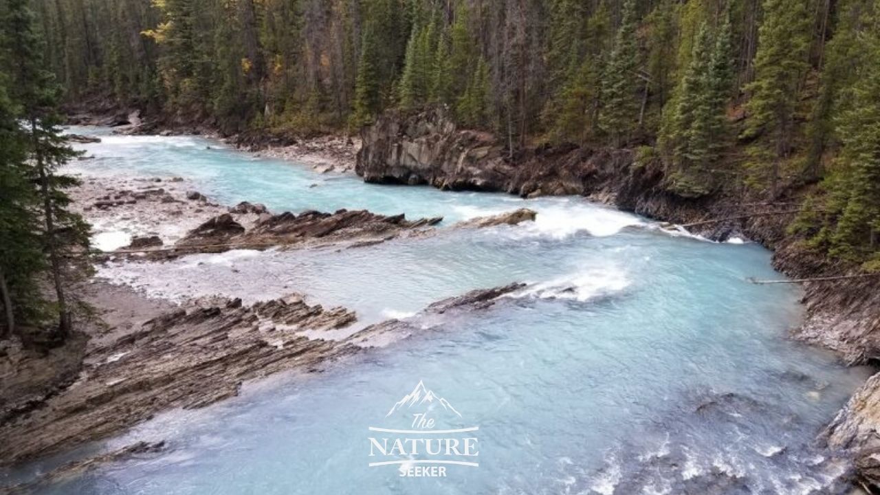 places to see on icefields parkway natural bridges 01