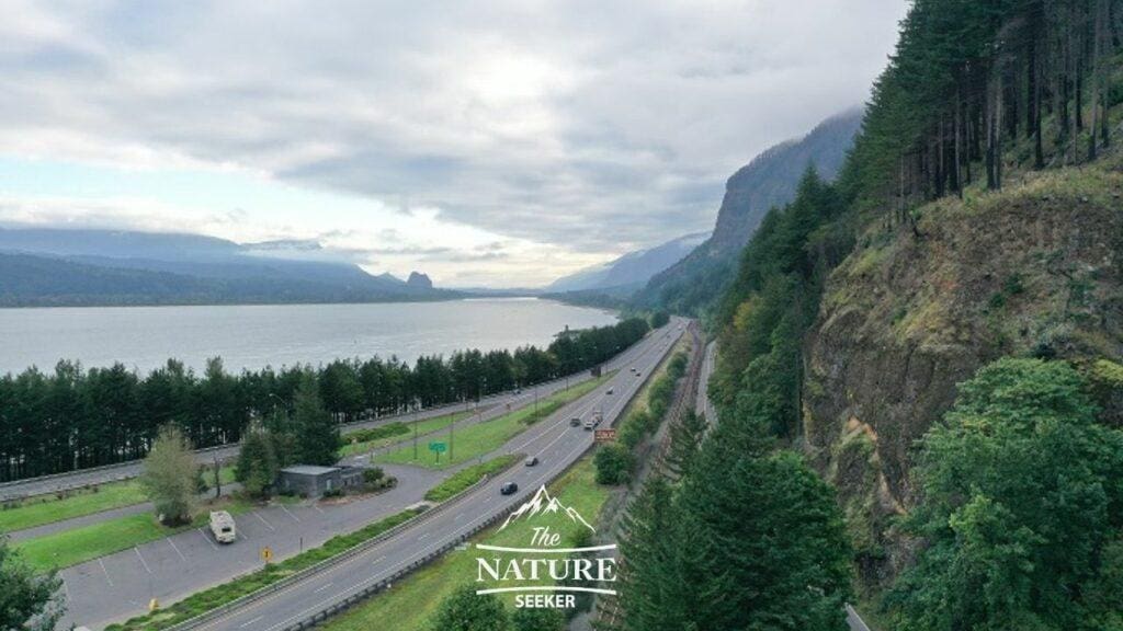 columbia river gorge scenic overlook area 01