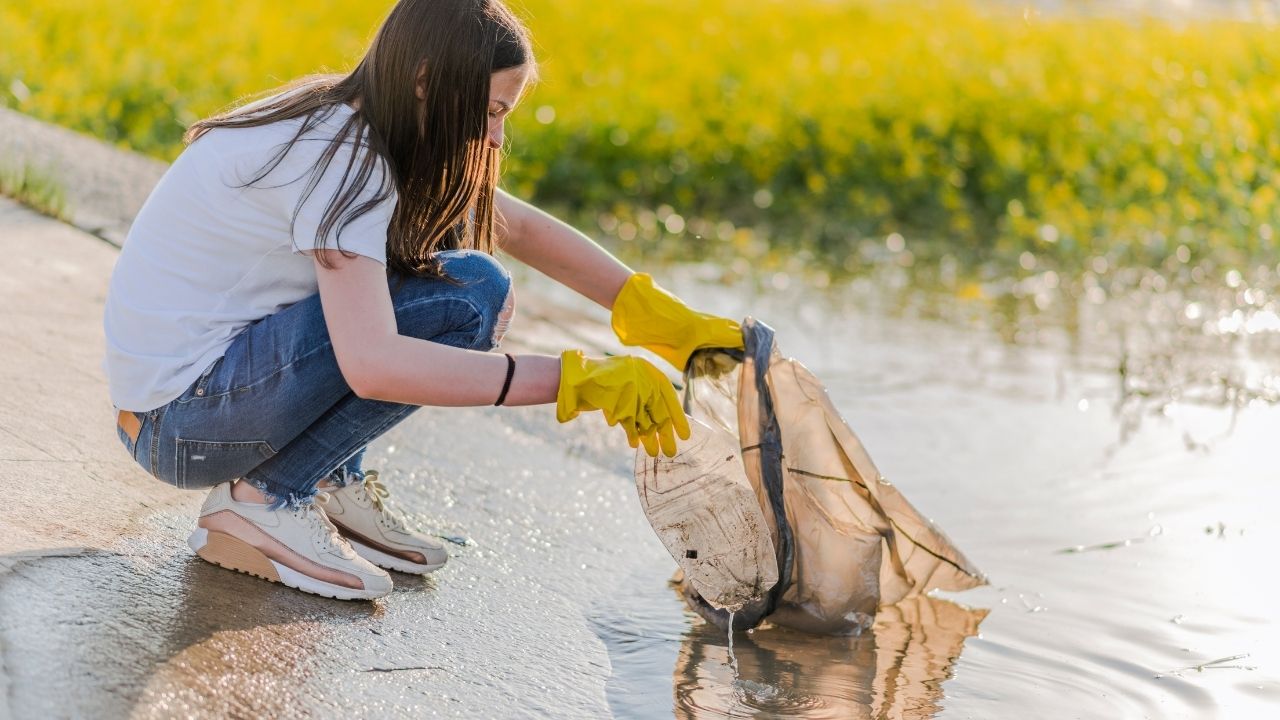 why you should wash backpacks