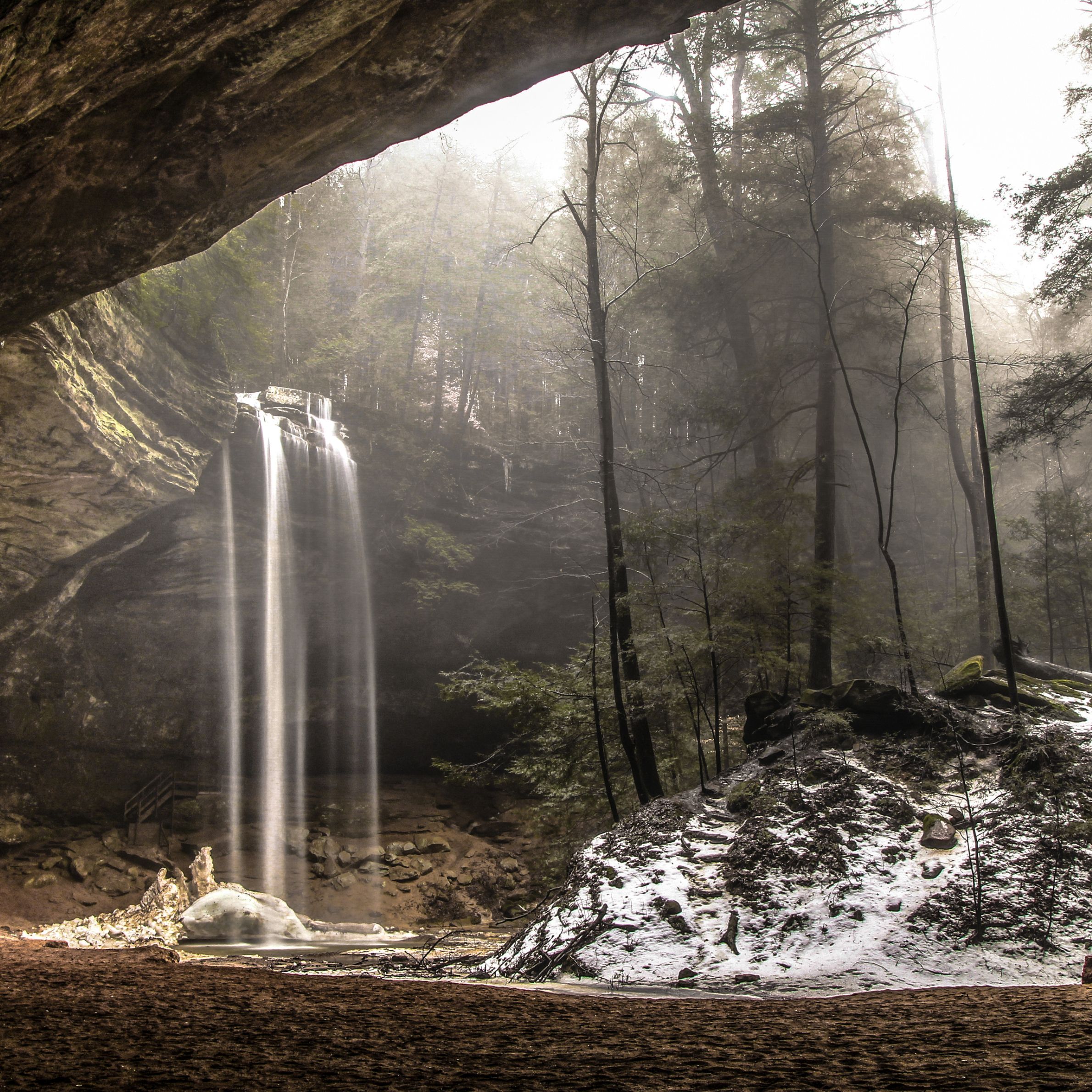 hocking hills state park waterfall