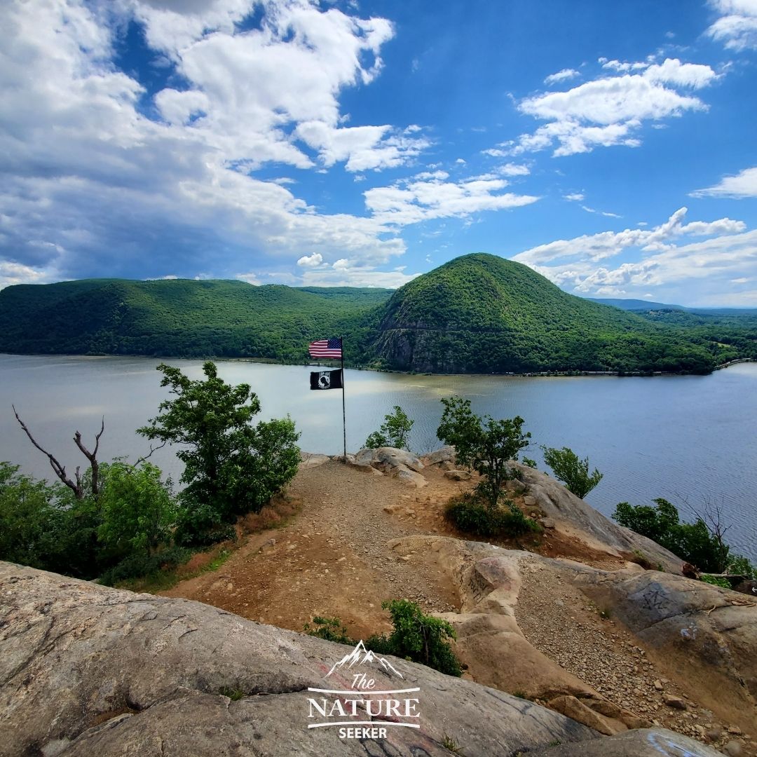 breakneck ridge hudson valley hiking trail 05