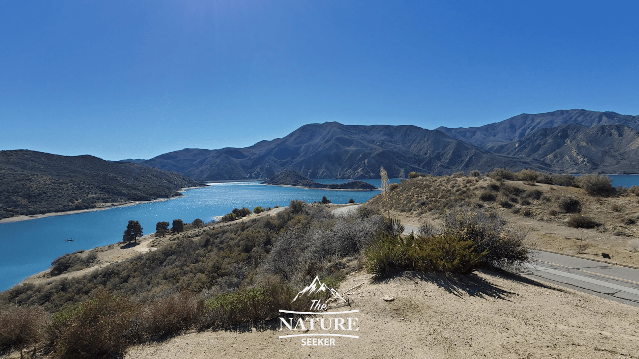 vista del lago visitor center pyramid lake 02