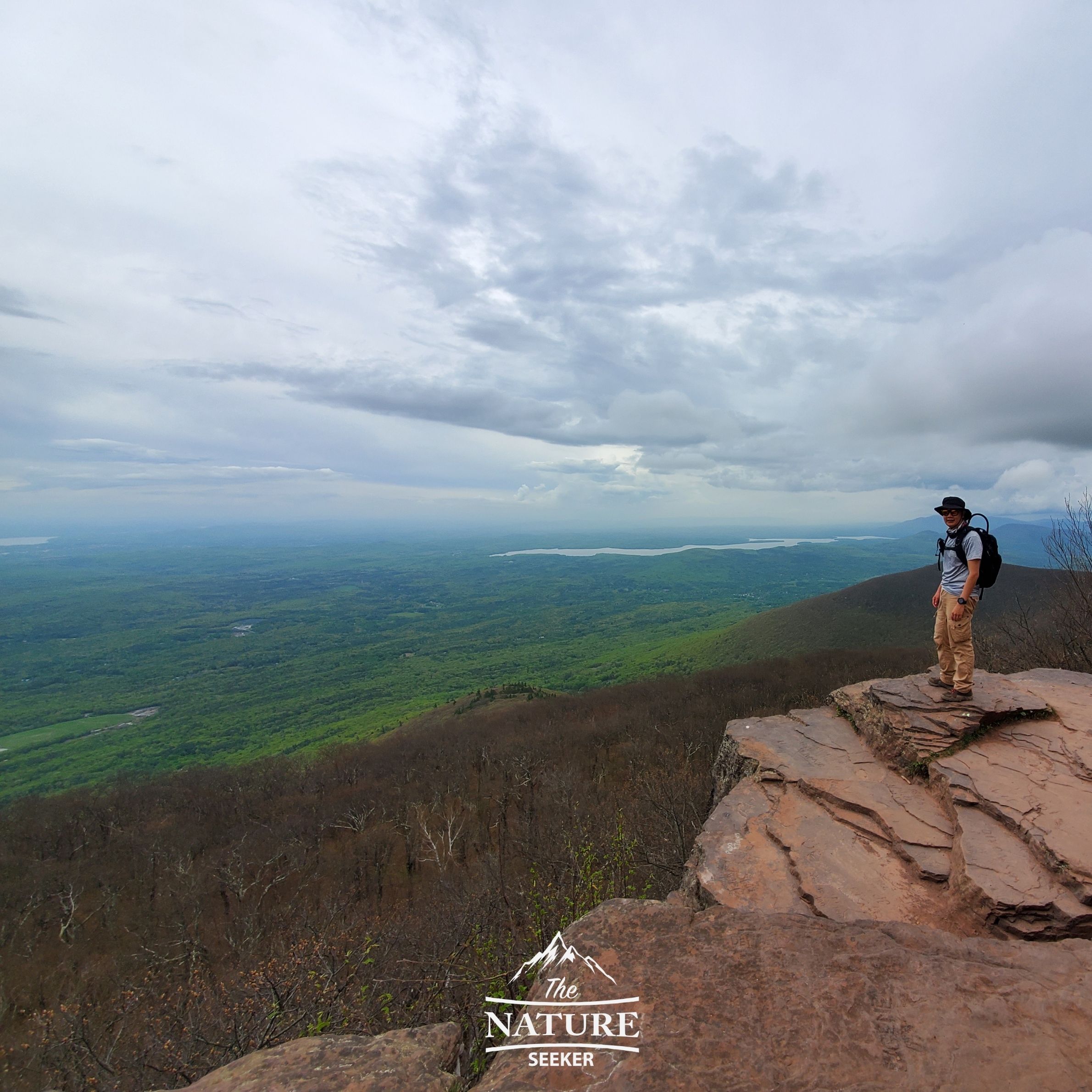 overlook mountain border indian head viewing area