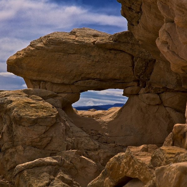 inchworm arch near kanab utah 03