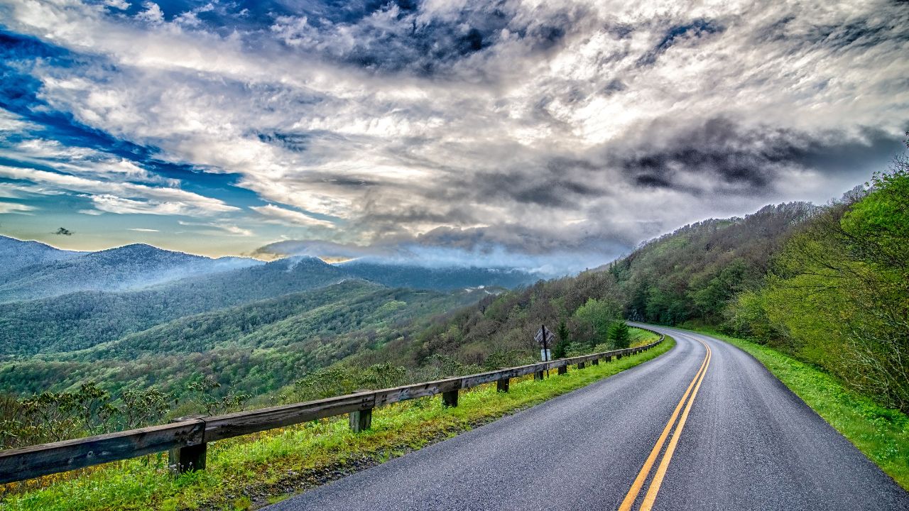 Blue Ridge Parkway: A First Time Visitor Guide