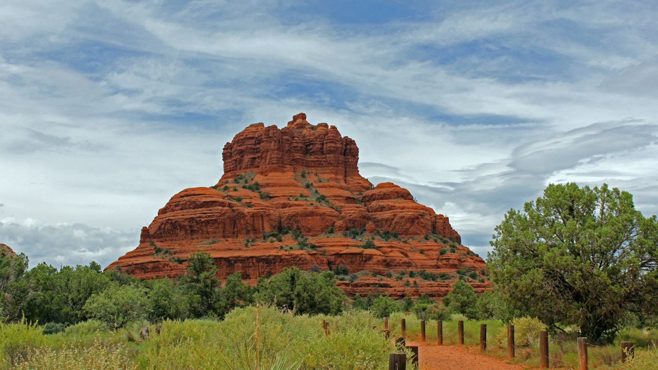 Full Hiking Guide to The Bell Rock Trail in Sedona